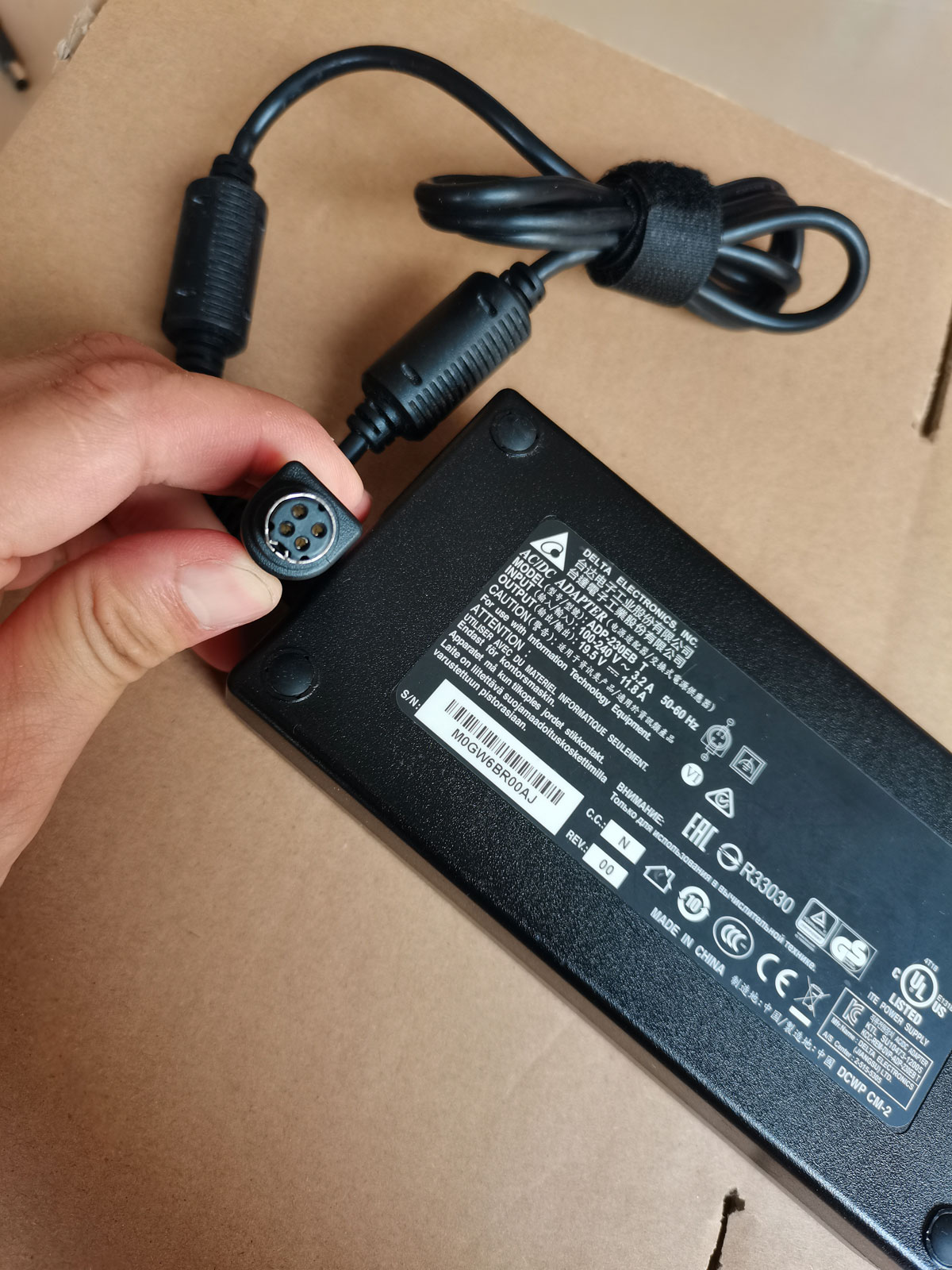 OEM Delta 230 Вт 19,5 В 11,8 А – обзор и цена Pc Gaming Msi
